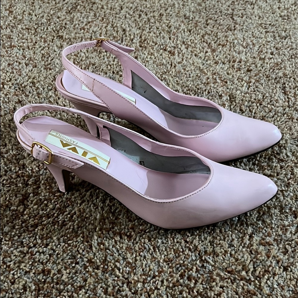 Viva Pink Leather Heels with Slingback Design